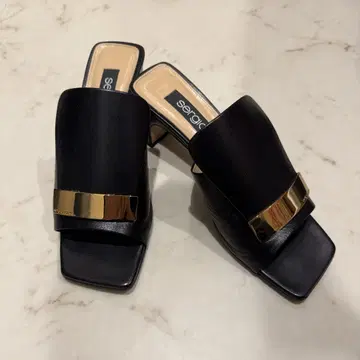 세르지오로시 블랙 뮬 샌들 23.5cm