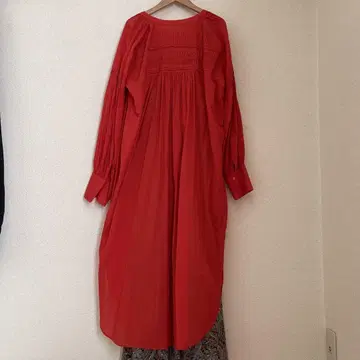 어반 리서치 코튼 보일 볼륨 턱 원피스 오버 사이즈