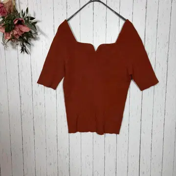 마우지 반팔 리브 상의 [ F ] 오렌지 키넥 데콜테 티셔츠