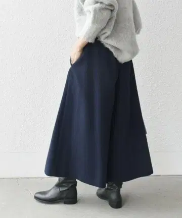 23AW 쉽스 에니 세탁 가능한 울라이크 큐롯 팬츠 네이비