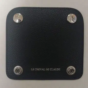 클로드 모토마치 LE CHEVAL DE CLAUDE 블랙 핸들 커버