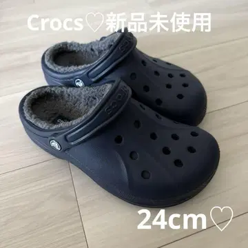 Crocs 네이비 퍼 샌들 M6W8 24cm