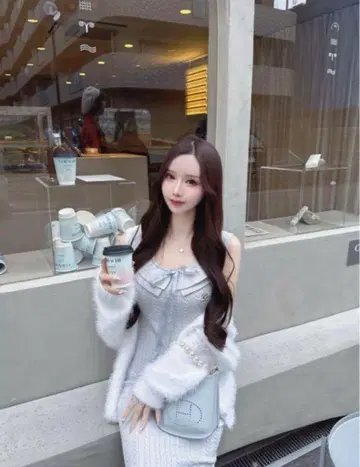 루미니옹 리본 코일라 스프링 나이트