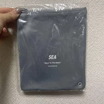 WINDANDSEA 그레이 파우치