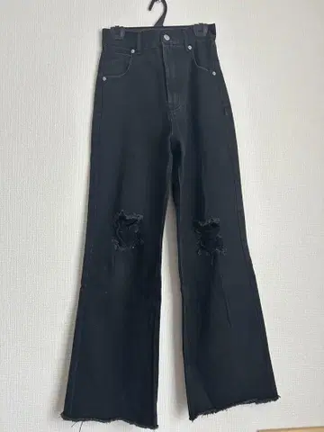 Chico 블랙 데미지 데님 팬츠