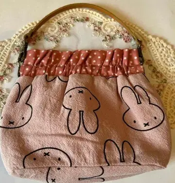 미피 스프링 파우치