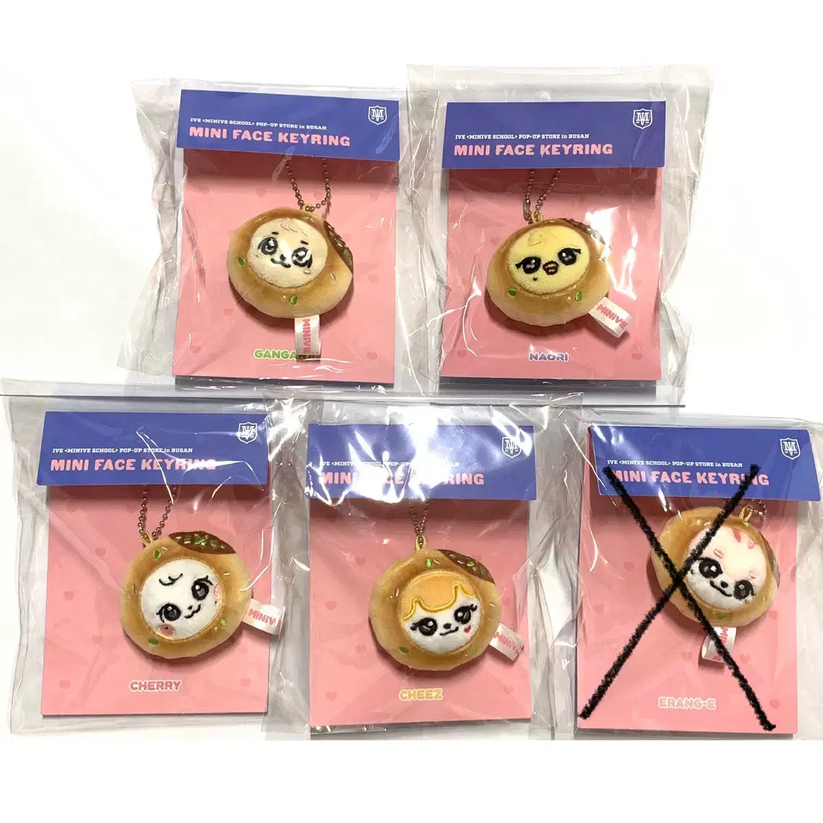 IVE | 아이브 Ive minive pop up Busan limited MD minive mini face