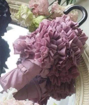 Maison de FLEUR 프릴이 달린 퍼플 접이식 우산 핑크 양산