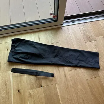 몽벨의 트레킹 팬츠와 벨트