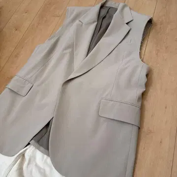 UNITED ARROWS 베스트 베스트 M