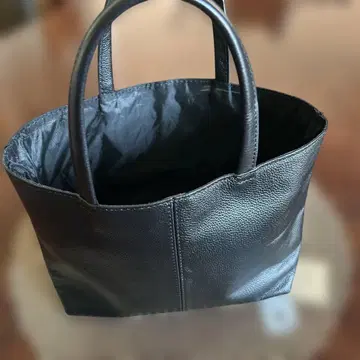 블랙 가죽 토트백