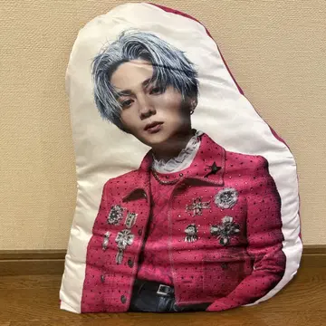 FANTASTICS 야기 유세이 다이컷 쿠션 BOT