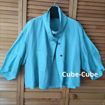 센소유니코 큐브큐브 새상품급 자켓