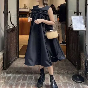 택 포함 로지몬스터 글로리 프릴 원피스 슬리브리스 플레어