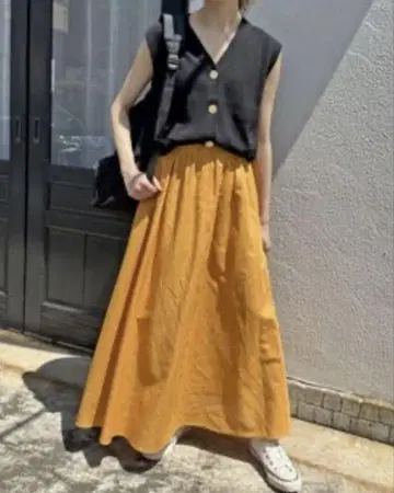 Spick&Span 린넨 혼방 개더 플레어 스커트