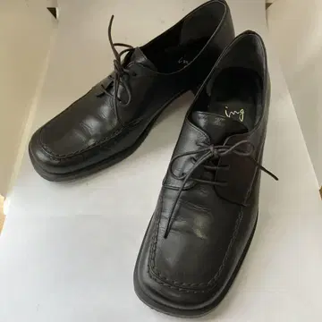 새상품급 잉그 ing 로퍼 펌프스 23.5cm