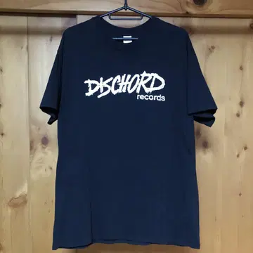 DISCHORD 블랙 티셔츠 반팔