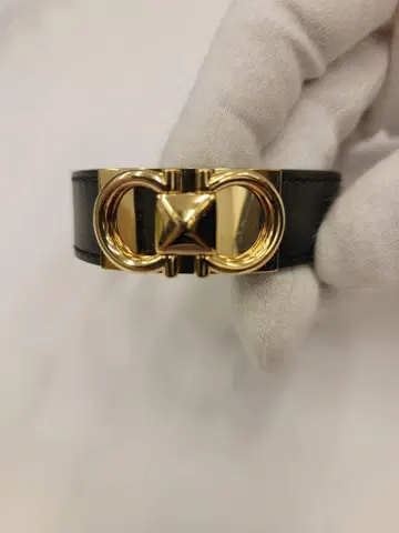 Ferragamo 팔찌