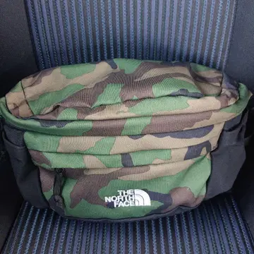 THE NORTH FACE 카모플라쥬 바디백