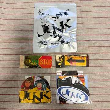 JUNK 요네즈켄시 왕관 목걸이 스티커