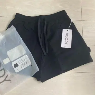 새상품 BOODY 부디 숏팬츠