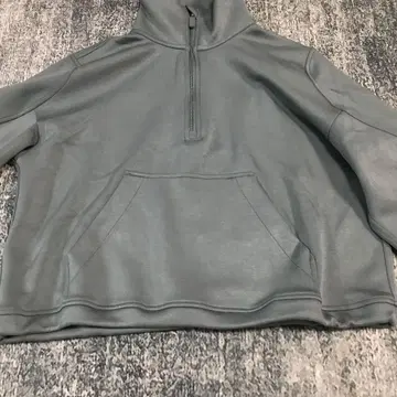 LULULEMON 사이즈 4 그레이 하프 지퍼 맨투맨