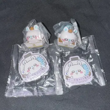 치이카와 쿠라스시 모몽가 피규어와 마그넷 각 2개씩