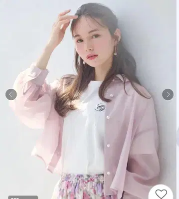쿠튀르 브로치 펄 버튼 시어 셔츠
