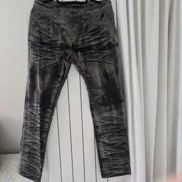 세미틱 디자인 슬림 핏 데님 팬츠