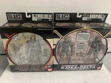 가면라이더 FAIZ & KAIXA & DELTA 피규어 세트