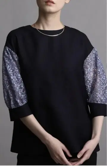 [일본제] 퍼프 레이스 슬리브 블라우스 인디비 3L 15 INDIVI
