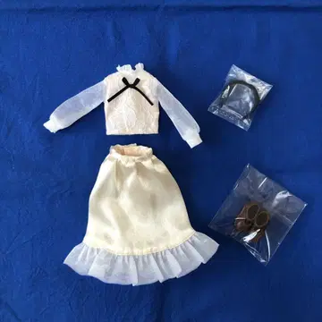 리카짱 아웃핏 어른스러운 리카짱의 의류와 머리띠, 신발 덤