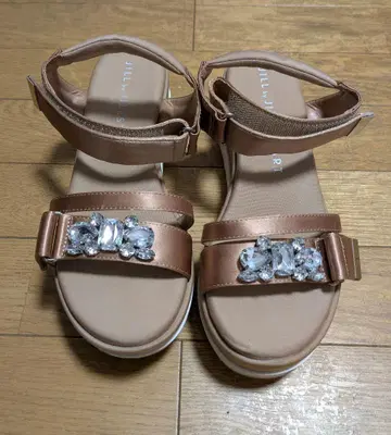 질스튜어트 비쥬 통굽 샌들