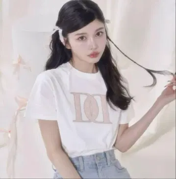 Darich 다리치 로고 퀼팅 아플리케 티셔츠
