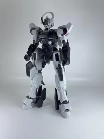 HG 건담 슈바르제테 부분 도색 완성품 건담 프라모델