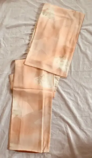 은은한 오렌지 컬러의 순수 실크 호몬기