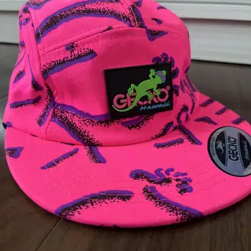 GECKO 핑크 파충류 패턴 캡 미사용