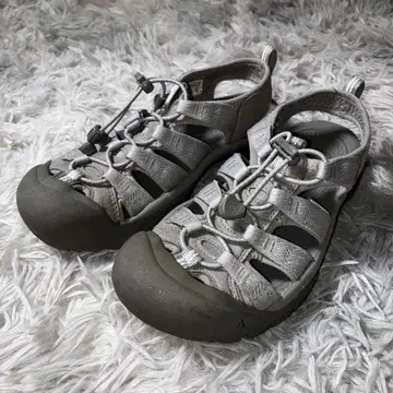 KEEN 샌들 NEWPORT H2 뉴포트 24.0 그레이