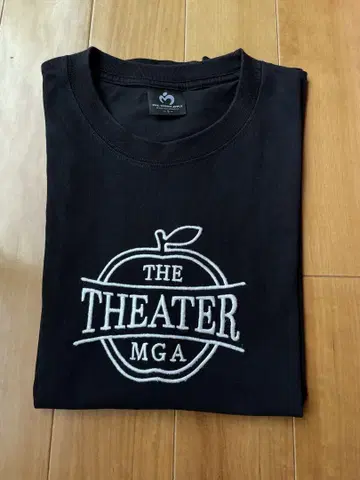 지유 Mrs. GREEN APPLE 콜라보 티셔츠 S 사이즈 미세스