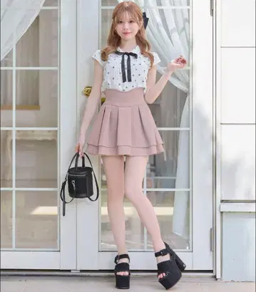 명품 스커트! 슬림 레그를 연출하는 더스티 핑크 M 사이즈 미셸 마카롱