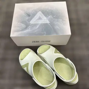 Peak~Taichi Peak sport 24.5~25.5 사이즈