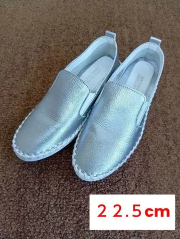 슬립온 22.5cm 실버 가죽 느낌
