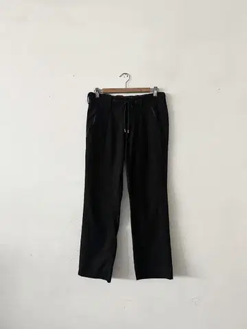 Johnbull 릴랙싱 이지 팬츠 블랙