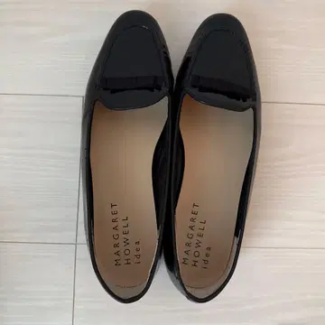 마가렛 호웰 블랙 로퍼 25
