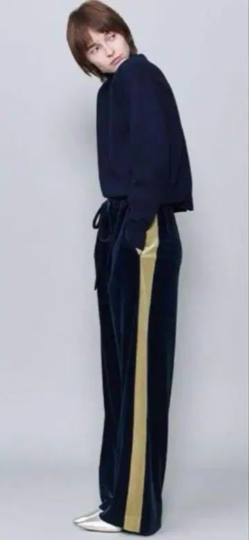 네이비 올리브 그린 벨벳 와이드 팬츠