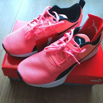 PUMA 새상품 스니커즈 23.5cm 핑크