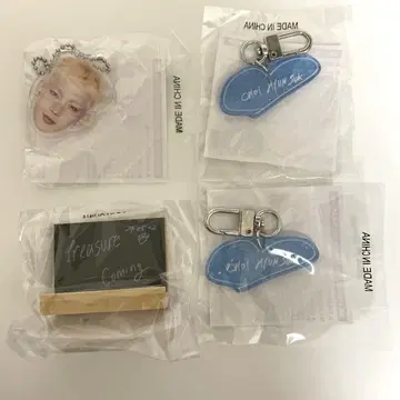 TREASURE 현석 캡슐 토이 팝업