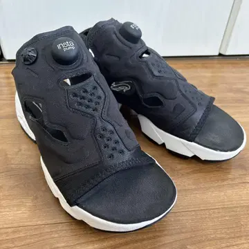 리복 Reebok insta Pump Fury 샌들 블랙 24