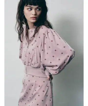 LILY BROWN 코몬 자수 블루종