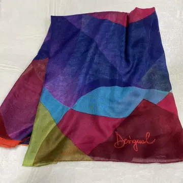 Desigual 기하학 패턴 스톨 U
